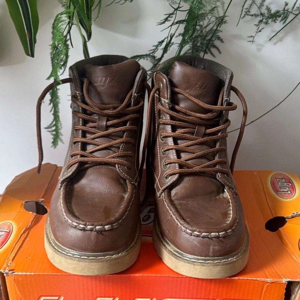 Lugz Men's Brown Leather Chukka Moc Toe Boots